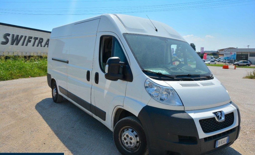 PEUGEOT FURGONE PEUGEOT - Furgón: foto 3 PEUGEOT FURGONE PEUGEOT - Furgón: foto 3