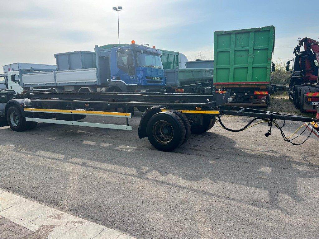 ZORZI RIMORCHIO ZORZI 20R075 SCARRABILE PNEUMATICO - Remolque multilift/ Portacontenedores de cadenas: foto 4 ZORZI RIMORCHIO ZORZI 20R075 SCARRABILE PNEUMATICO - Remolque multilift/ Portacontenedores de cadenas: foto 4