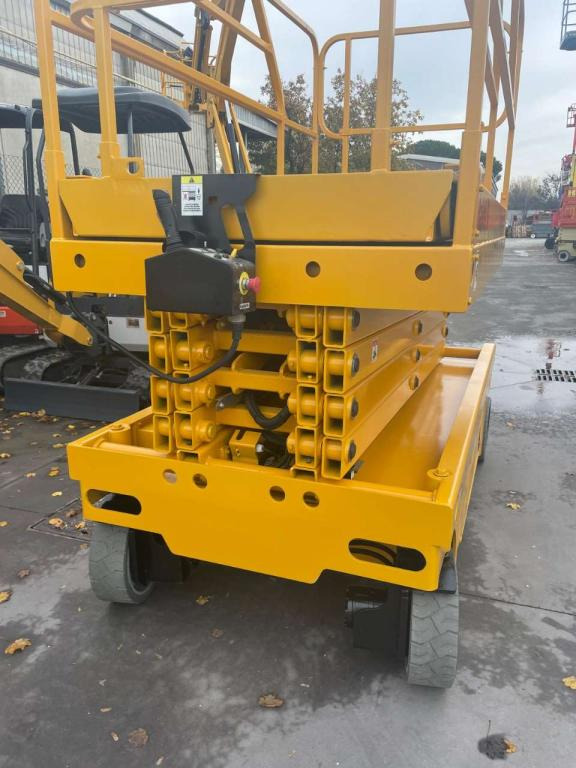 Haulotte COMPACT 12 - Plataforma de tijeras: foto 3 Haulotte COMPACT 12 - Plataforma de tijeras: foto 3