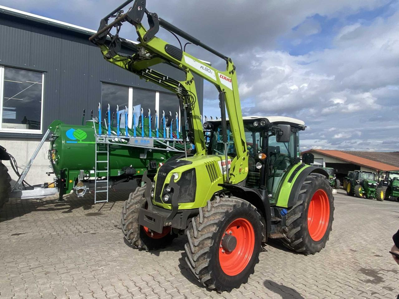 CLAAS Arion 420 CIS 2913 - Tractor: foto 1 CLAAS Arion 420 CIS 2913 - Tractor: foto 1