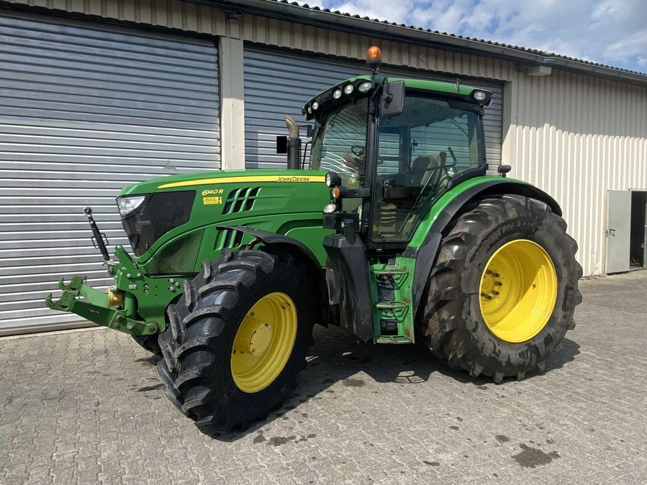 John Deere 6140R - Tractor: foto 5 John Deere 6140R - Tractor: foto 5