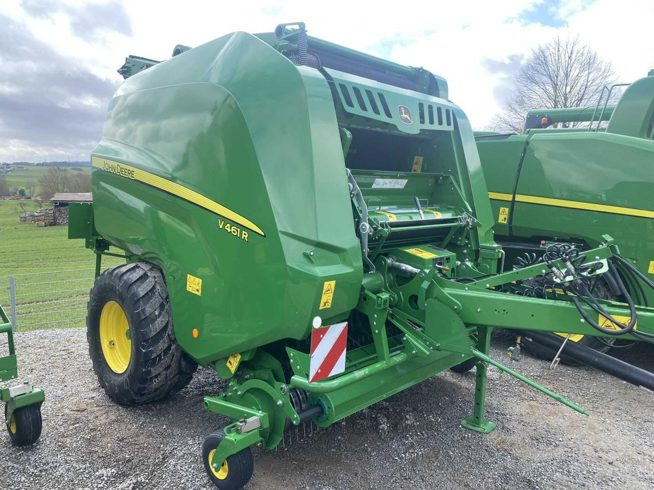 John Deere V461 R - 671 Bunde - Rotoempacadora: foto 3 John Deere V461 R - 671 Bunde - Rotoempacadora: foto 3