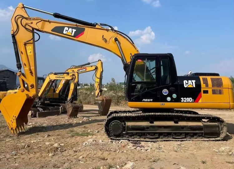 CATERPILLAR heavy Excavator CAT 320d 320D2 320D2L 323D 325d Original US Used CAT 320d Excavator 20Tons Excavator CAT320C 320D 320d2 on sale - Excavadora de cadenas: foto 1 CATERPILLAR heavy Excavator CAT 320d 320D2 320D2L 323D 325d Original US Used CAT 320d Excavator 20Tons Excavator CAT320C 320D 320d2 on sale - Excavadora de cadenas: foto 1