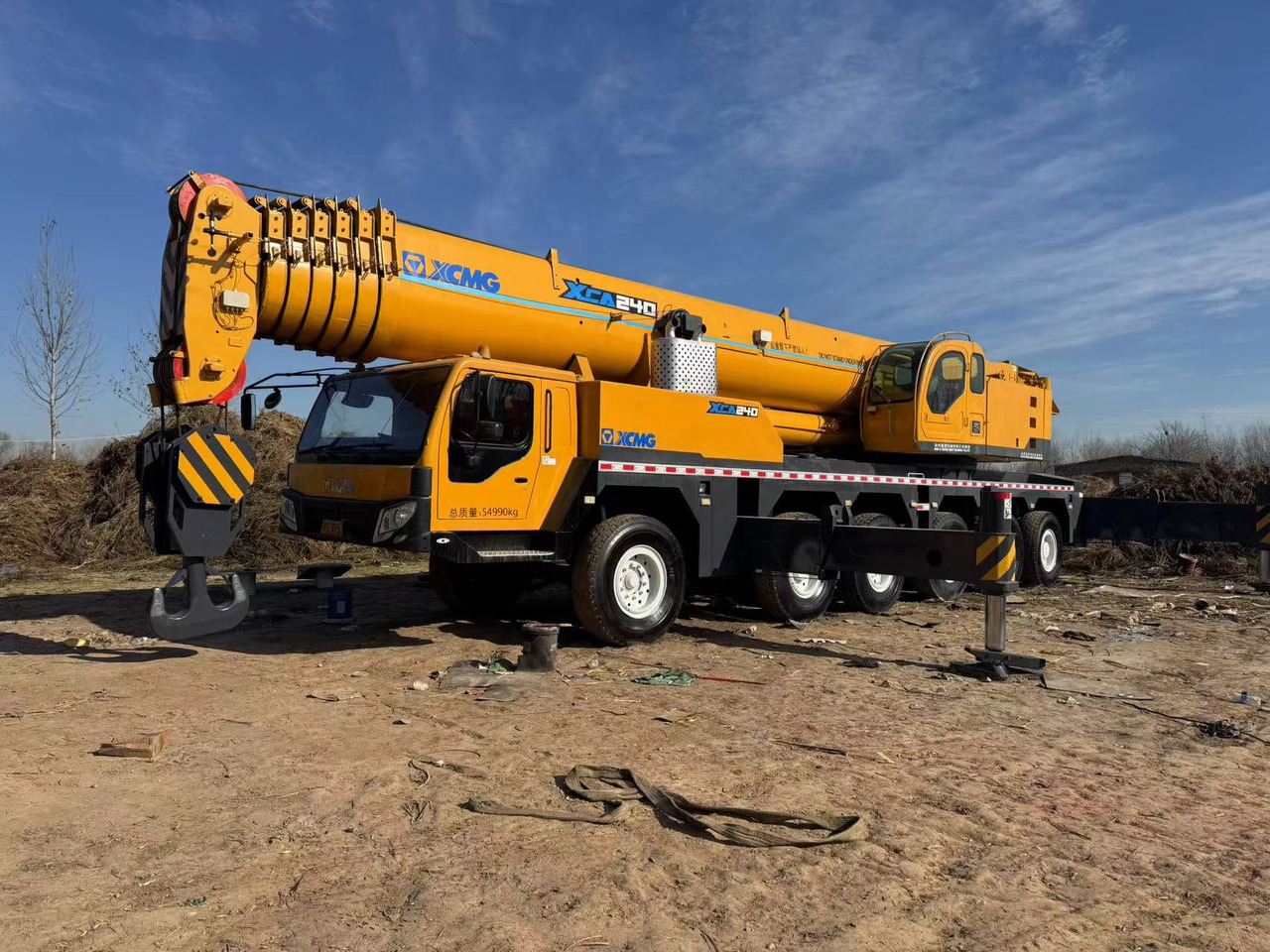 XCMG QAY240 XCT240 XCA240 240 ton 250 ton 260 ton 200 ton 220 ton crane - Autogrúa: foto 1 XCMG QAY240 XCT240 XCA240 240 ton 250 ton 260 ton 200 ton 220 ton crane - Autogrúa: foto 1