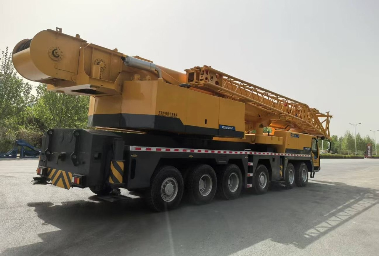 XCMG QY130K 130 ton 120 ton 140ton 150ton 160ton 200t truck crane - Autogrúa: foto 4 XCMG QY130K 130 ton 120 ton 140ton 150ton 160ton 200t truck crane - Autogrúa: foto 4