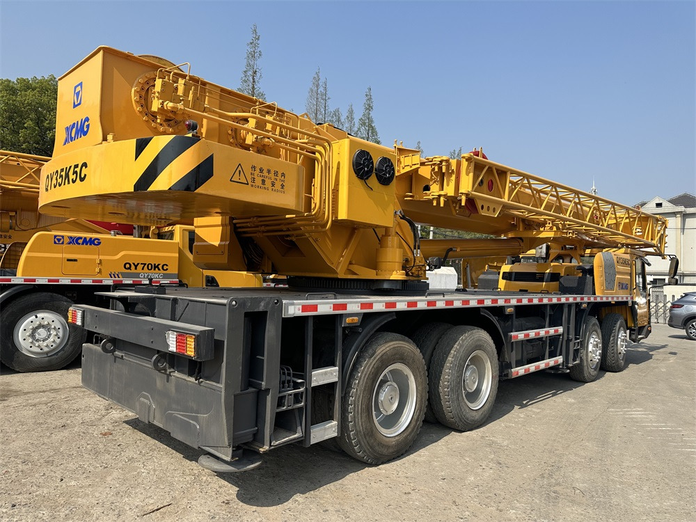 XCMG QY35K xct35l5 qy35k5c 35 ton truck crane - Autogrúa: foto 3 XCMG QY35K xct35l5 qy35k5c 35 ton truck crane - Autogrúa: foto 3