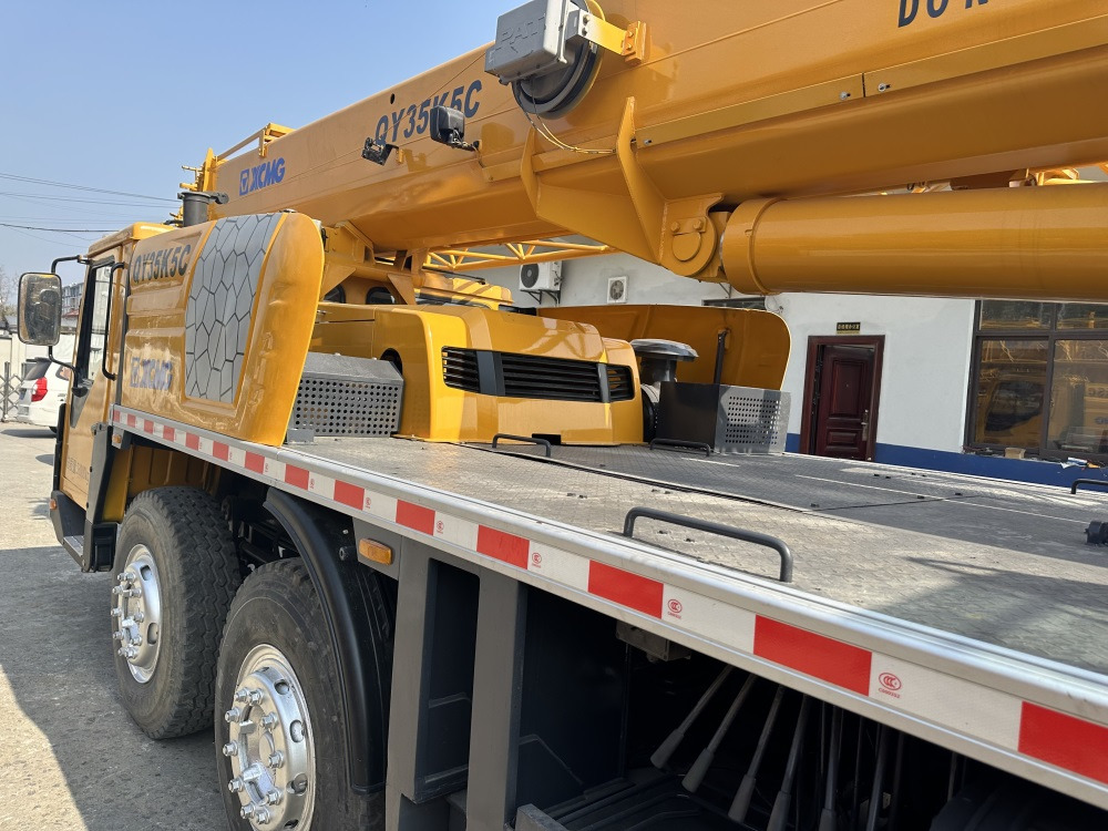 XCMG QY35K xct35l5 qy35k5c 35 ton truck crane - Autogrúa: foto 4 XCMG QY35K xct35l5 qy35k5c 35 ton truck crane - Autogrúa: foto 4