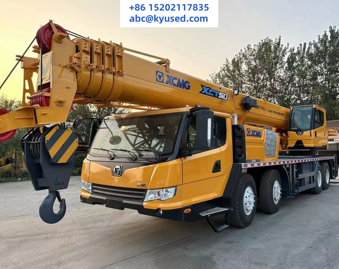 XCMG XCT50 QY50K QY50KA QY50KC XCT55 50t 55t used crane - Autogrúa: foto 1 XCMG XCT50 QY50K QY50KA QY50KC XCT55 50t 55t used crane - Autogrúa: foto 1