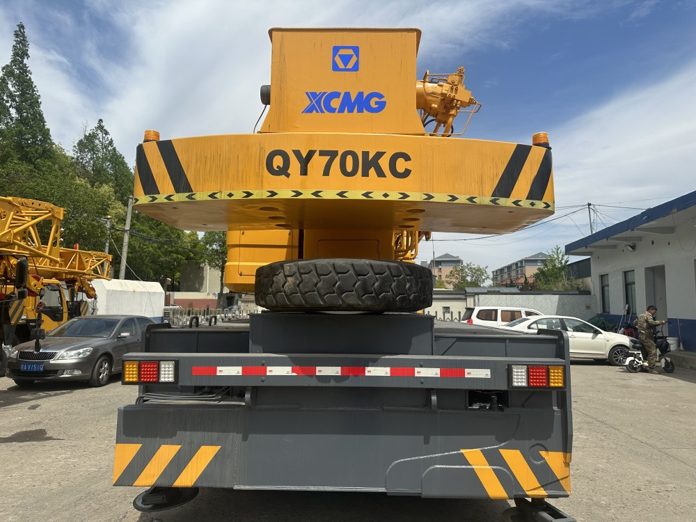 XCMG qy70kc xct75 qy75kc 70ton 75 ton 80 ton 85 ton 90 ton 100 ton 110 ton 130 ton truck crane - Autogrúa: foto 5 XCMG qy70kc xct75 qy75kc 70ton 75 ton 80 ton 85 ton 90 ton 100 ton 110 ton 130 ton truck crane - Autogrúa: foto 5