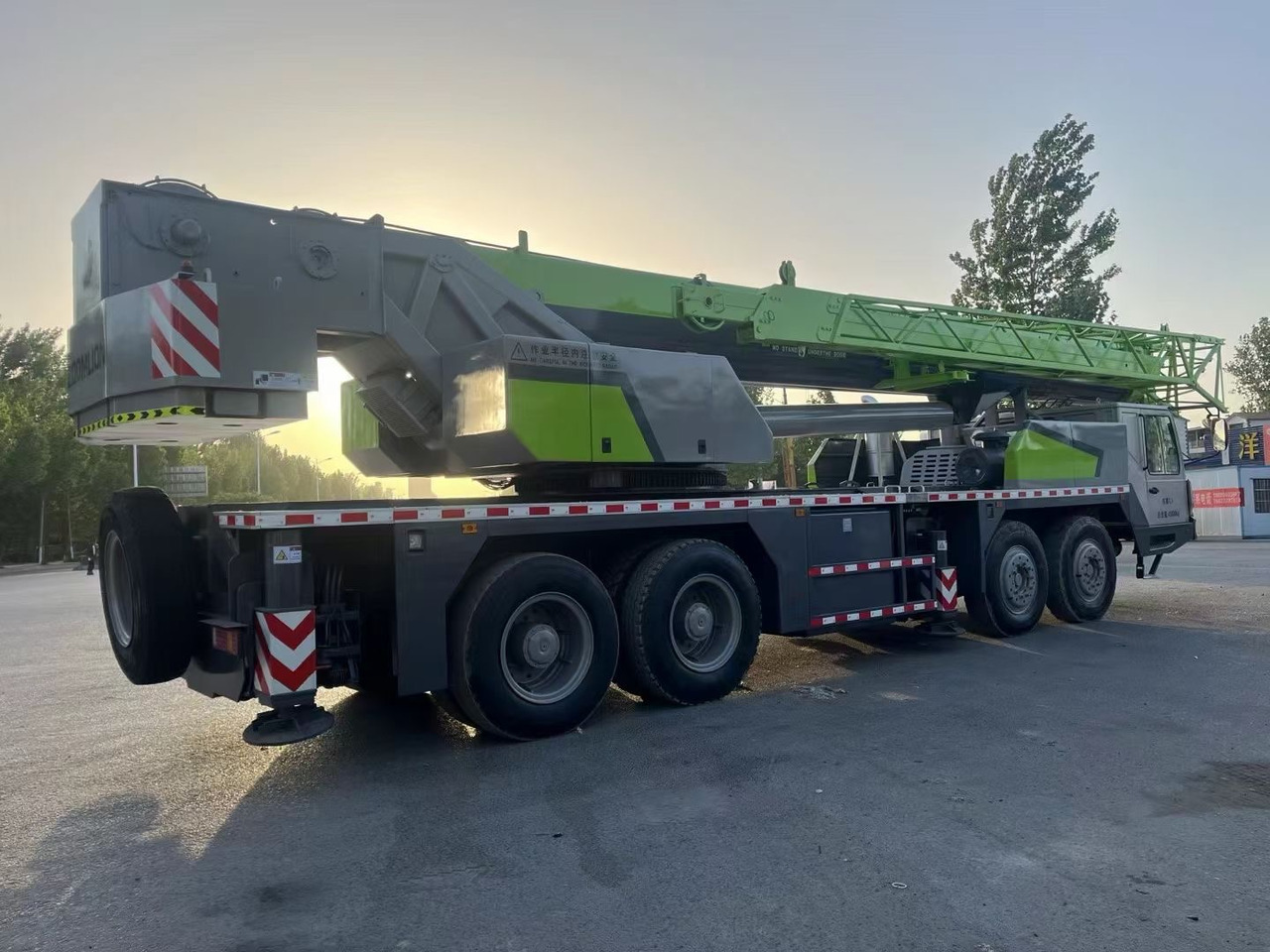 ZOOMLION ZTC700V 70 ton 80 ton ztc800v ztc1000v truck crane - Autogrúa: foto 3 ZOOMLION ZTC700V 70 ton 80 ton ztc800v ztc1000v truck crane - Autogrúa: foto 3