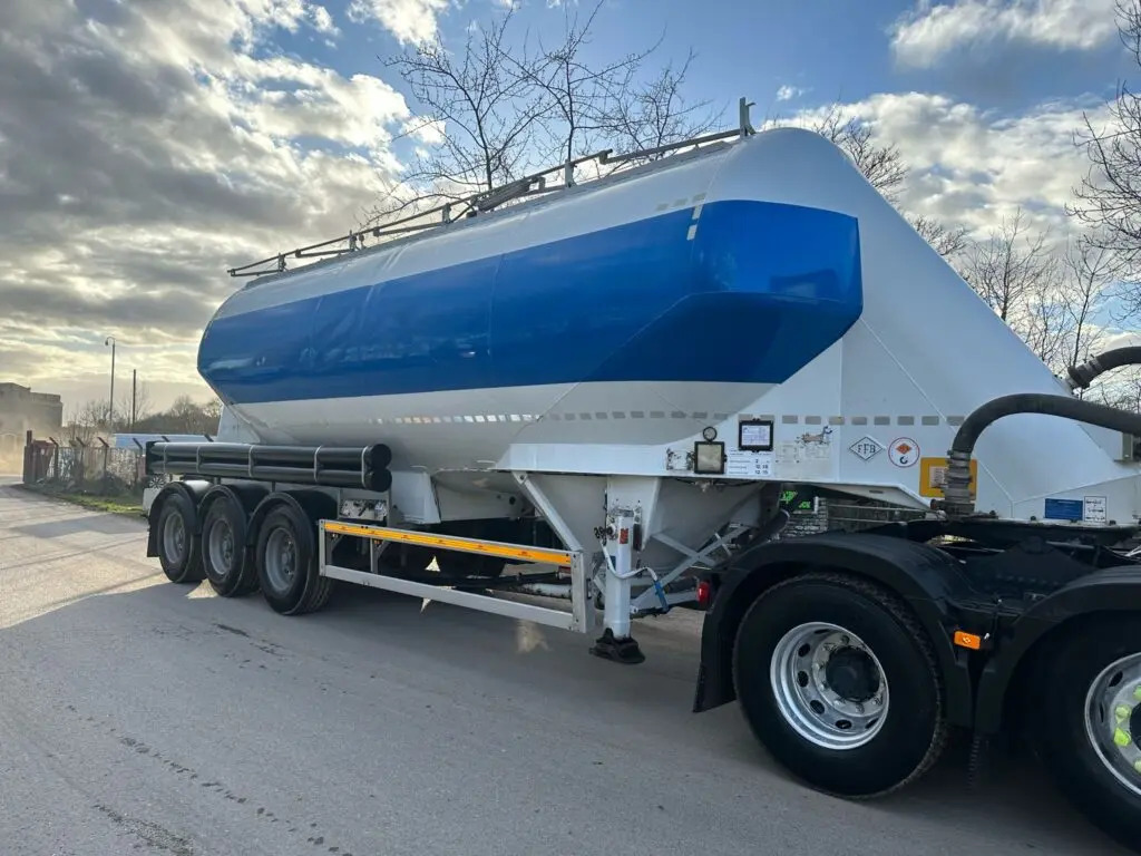Semirremolque silo Feldbinder Powder Tanker: foto 9 Semirremolque silo Feldbinder Powder Tanker: foto 9