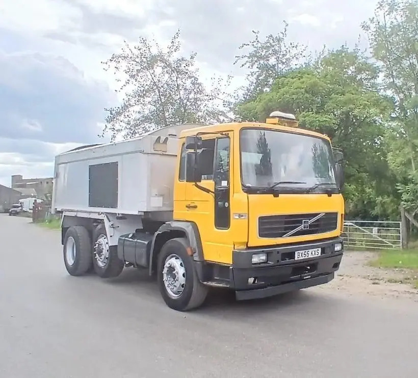 Volvo Tipper (KXS) - Camión volquete: foto 3 Volvo Tipper (KXS) - Camión volquete: foto 3