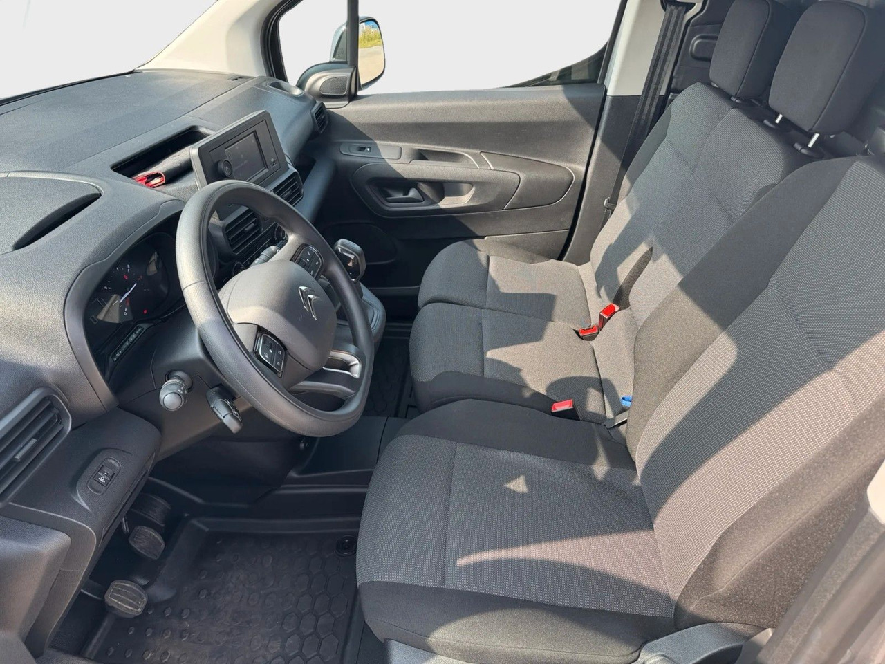 Furgoneta pequeña Citroën Berlingo Kasten Club | Klima, 3 Sitzer, Durchlad: foto 7