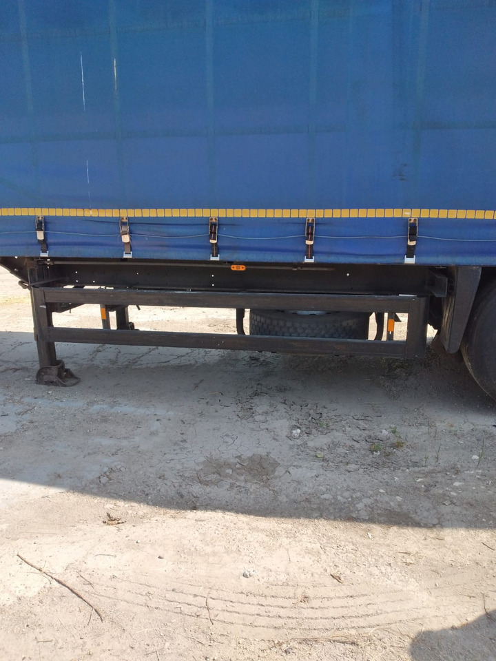 Semirimorchio centinato - Semirremolque lona: foto 2 Semirimorchio centinato - Semirremolque lona: foto 2