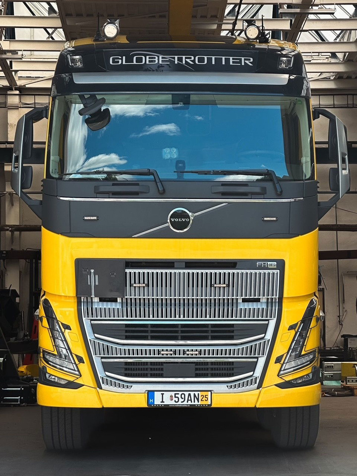 Volvo FH 16 NEW T-REX on Volvo FH16 84R 700HP E6E - Grua de remolque autos: foto 4 Volvo FH 16 NEW T-REX on Volvo FH16 84R 700HP E6E - Grua de remolque autos: foto 4