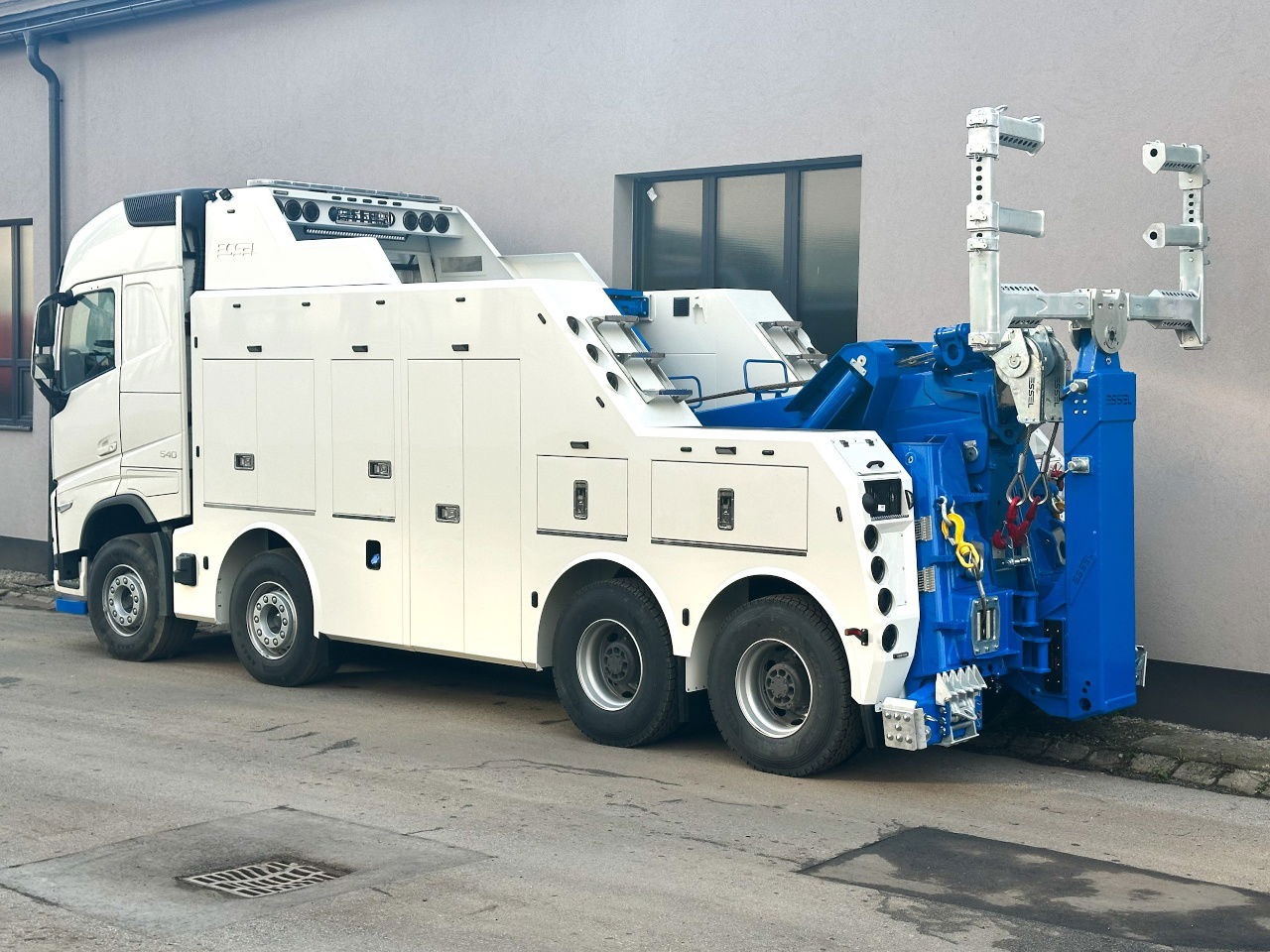 Volvo FH NEW ER4120 4 winches Volvo FH 540 8x4 WB5,6 - Grua de remolque autos: foto 1 Volvo FH NEW ER4120 4 winches Volvo FH 540 8x4 WB5,6 - Grua de remolque autos: foto 1