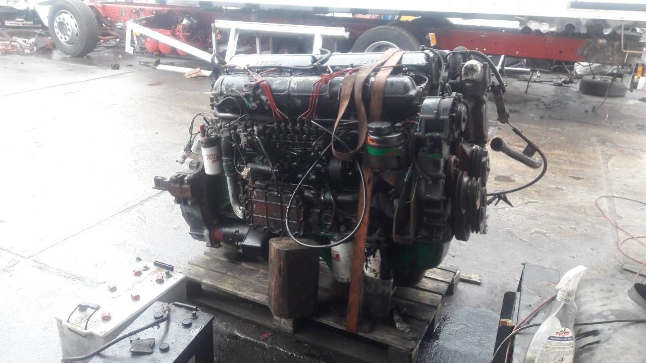 IVECO 8210.42L IVECO Magirus 420 - Motor para Camión: foto 3 IVECO 8210.42L IVECO Magirus 420 - Motor para Camión: foto 3