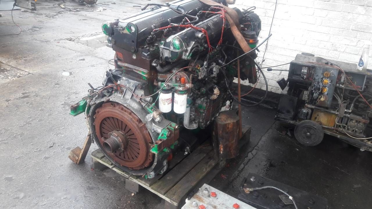 IVECO 8210.42L IVECO Magirus 420 - Motor para Camión: foto 2 IVECO 8210.42L IVECO Magirus 420 - Motor para Camión: foto 2