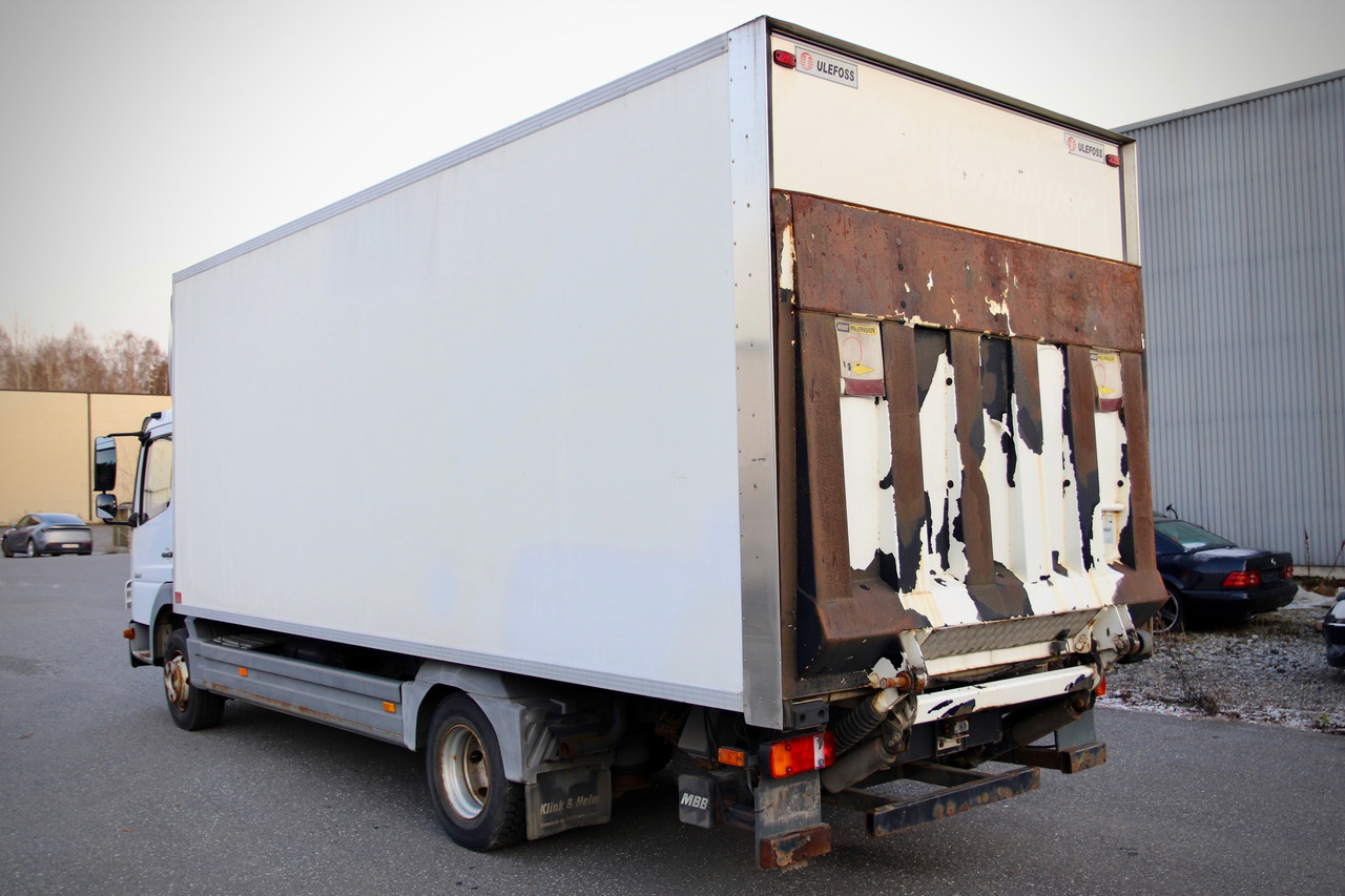 MERCEDES-BENZ Attego - Camión caja cerrada: foto 3 MERCEDES-BENZ Attego - Camión caja cerrada: foto 3