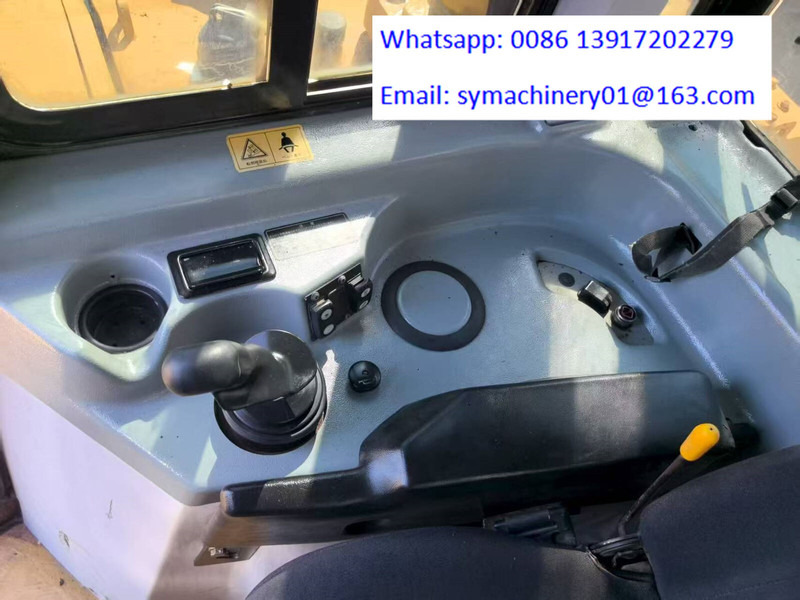 Bulldozer Caterpillar D6R: foto 9 Bulldozer Caterpillar D6R: foto 9