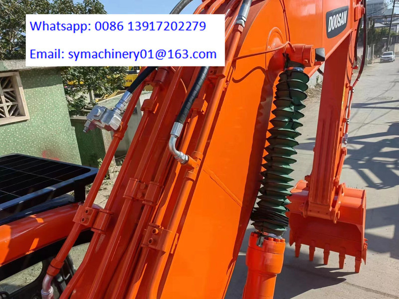 Doosan DX225LC - Excavadora de cadenas: foto 2 Doosan DX225LC - Excavadora de cadenas: foto 2