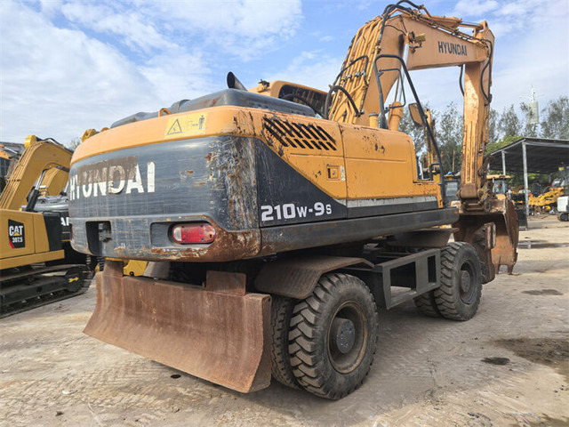 Excavadora de ruedas Hyundai R210W-9S: foto 6