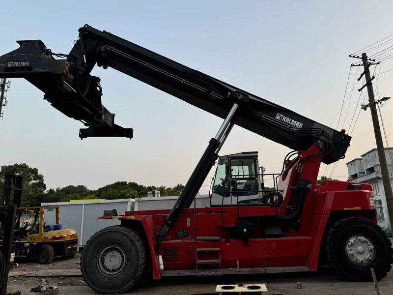 Kalmar DRU450 - Reach stacker: foto 2 Kalmar DRU450 - Reach stacker: foto 2