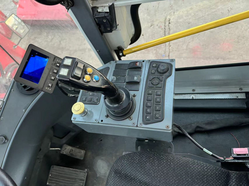 Reach stacker Kalmar DRU450: foto 10