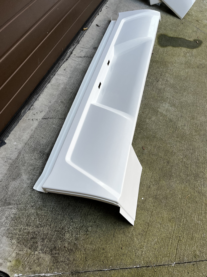 Zderzak tylny VOLVO 9500 9700 9900 VOLVO 9500 9700 9900 - Parachoques para Autocar: foto 4 Zderzak tylny VOLVO 9500 9700 9900 VOLVO 9500 9700 9900 - Parachoques para Autocar: foto 4