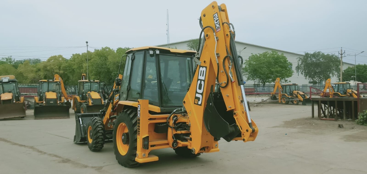 Leasing de  New JCB 3CX backhoe loader New JCB 3CX backhoe loader: foto 13