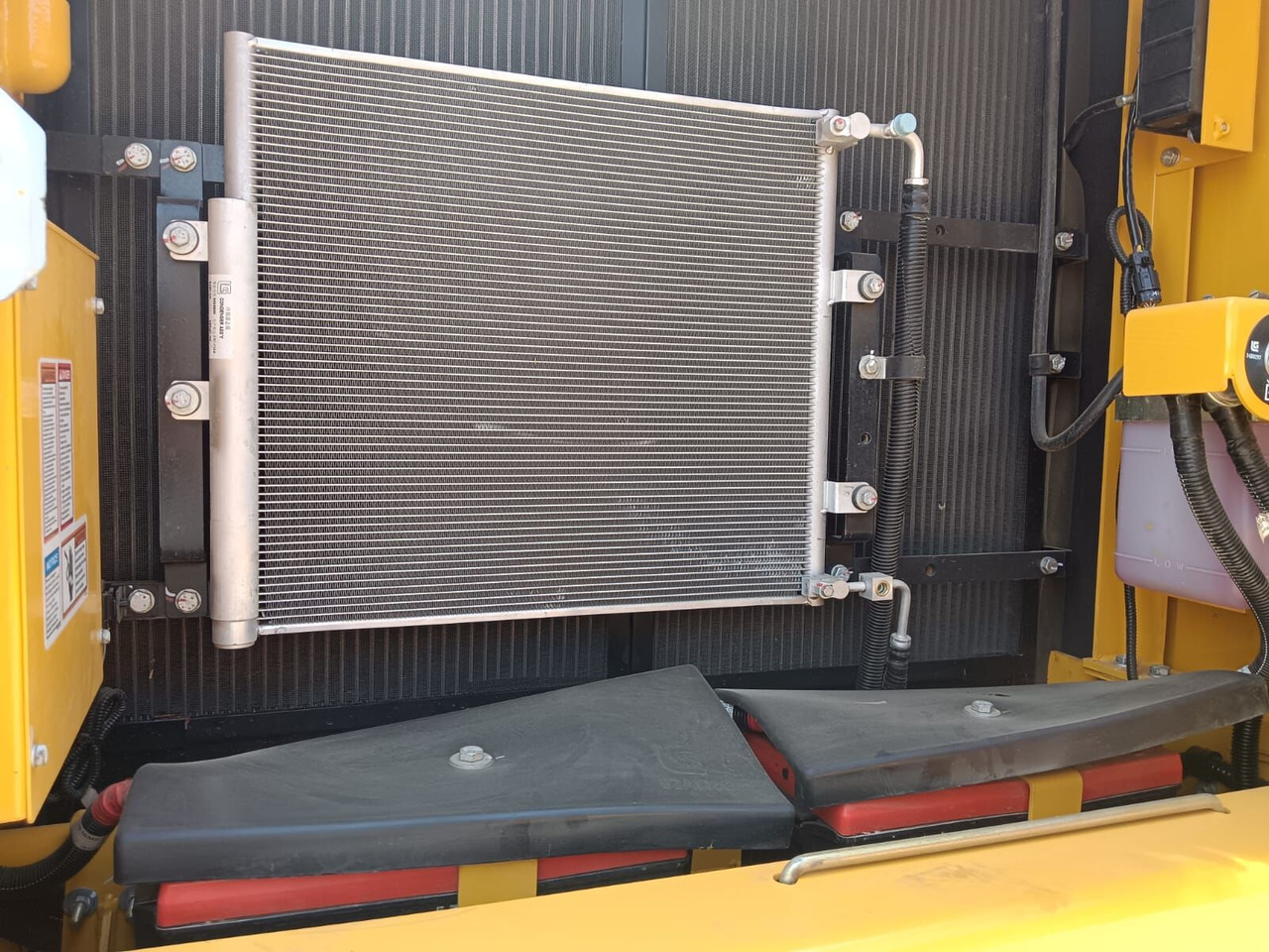 New LiuGong 925E tracked excavator - Excavadora de cadenas: foto 2 New LiuGong 925E tracked excavator - Excavadora de cadenas: foto 2