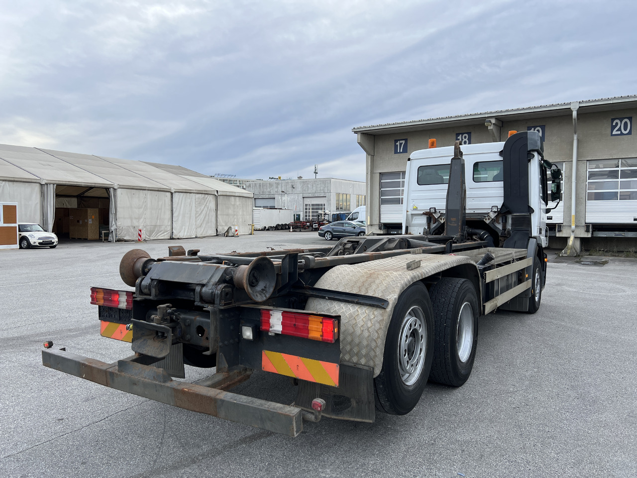 MERCEDES-BENZ Actros 25 41 | Retarder | Kupplung | Differenzial | Liftachse - Camión multibasculante: foto 4 MERCEDES-BENZ Actros 25 41 | Retarder | Kupplung | Differenzial | Liftachse - Camión multibasculante: foto 4