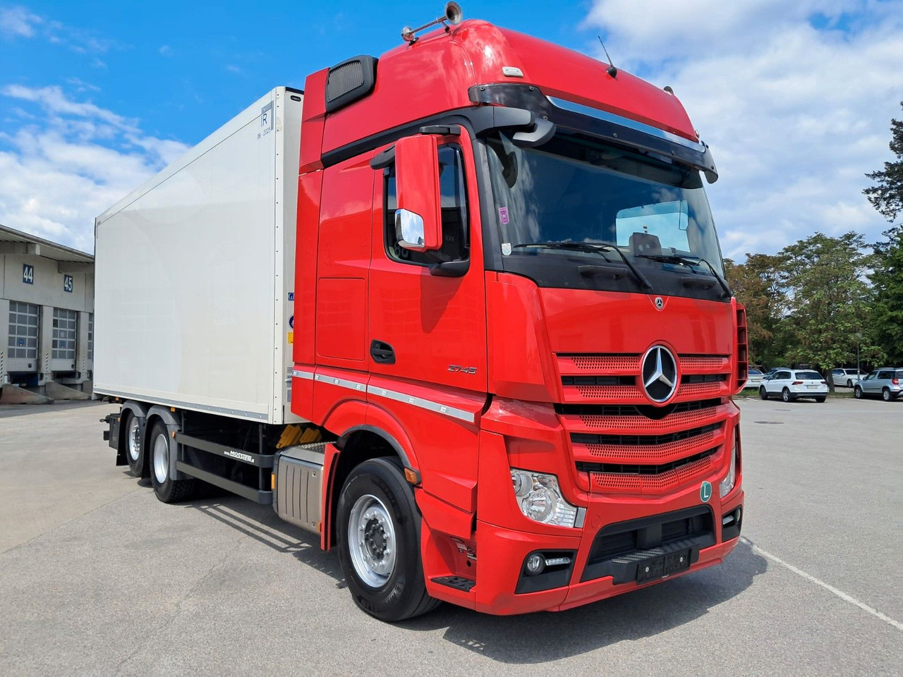 Mercedes-Benz Actros 2745 Kühlkoff | Standklima/heiz | Liftach - Camión frigorífico: foto 2 Mercedes-Benz Actros 2745 Kühlkoff | Standklima/heiz | Liftach - Camión frigorífico: foto 2
