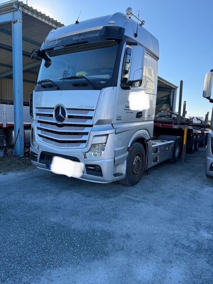 Mercedes-Benz Actros 1851 TÜV NEU TOP ZUSTAND - Cabeza tractora: foto 2 Mercedes-Benz Actros 1851 TÜV NEU TOP ZUSTAND - Cabeza tractora: foto 2
