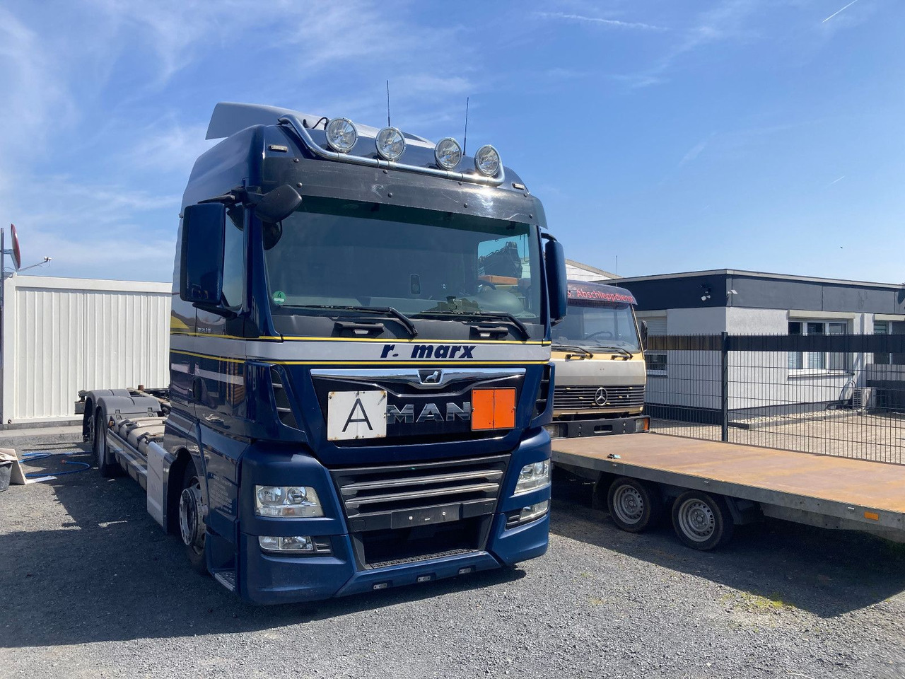 MAN TGX 26.470 Mega Ausstattung SONDERPREIS - Camión portacontenedore/ Intercambiable: foto 2 MAN TGX 26.470 Mega Ausstattung SONDERPREIS - Camión portacontenedore/ Intercambiable: foto 2