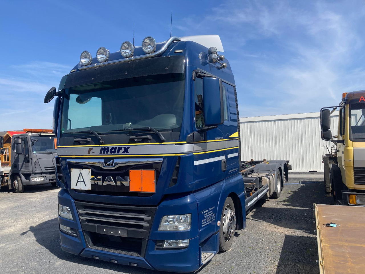 MAN TGX 26.470 Mega Ausstattung SONDERPREIS - Camión portacontenedore/ Intercambiable: foto 1 MAN TGX 26.470 Mega Ausstattung SONDERPREIS - Camión portacontenedore/ Intercambiable: foto 1