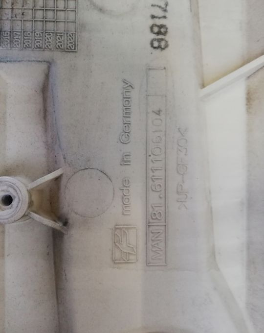 ATRAPA MASKA MAN TGL E6 ORYGINAL 81.611106104 - Capota para Camión: foto 4 ATRAPA MASKA MAN TGL E6 ORYGINAL 81.611106104 - Capota para Camión: foto 4