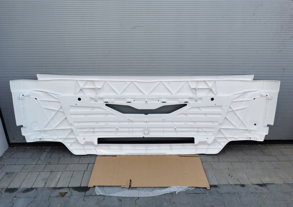 ATRAPA MASKA MAN TGX E6 RAL 9010 ORYGINAŁ - Capota para Camión: foto 4 ATRAPA MASKA MAN TGX E6 RAL 9010 ORYGINAŁ - Capota para Camión: foto 4