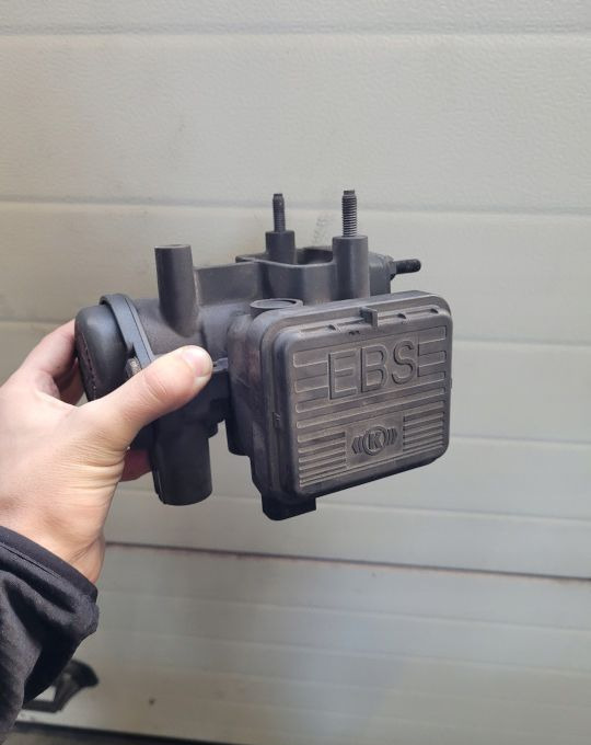 EBS MERCEDES ACTROS MP4 A0014311013 - Piezas de freno para Camión: foto 1 EBS MERCEDES ACTROS MP4 A0014311013 - Piezas de freno para Camión: foto 1