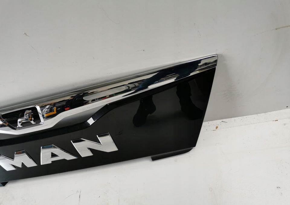 GRILL ATRAPA MAN TGX E6 lift - Capota para Camión: foto 5 GRILL ATRAPA MAN TGX E6 lift - Capota para Camión: foto 5