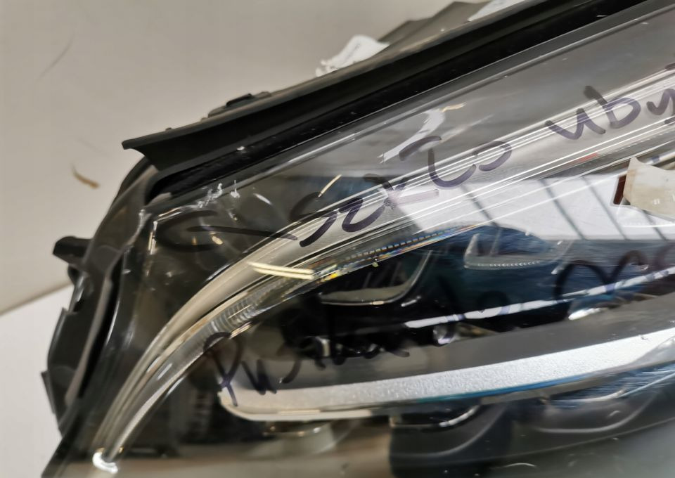 LAMPA MERCEDES C KLASA A2059065906 LIFT LEWA - Faro delantero para Camión: foto 2 LAMPA MERCEDES C KLASA A2059065906 LIFT LEWA - Faro delantero para Camión: foto 2