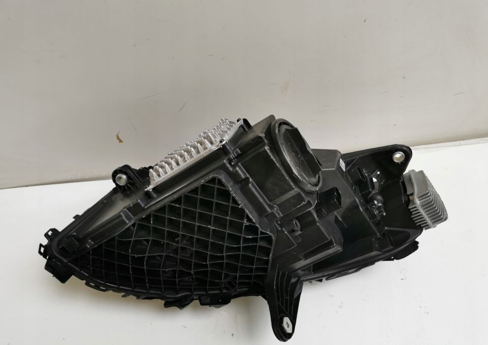 LAMPA MERCEDES EQC A 2939061201 PRAWA ORYGINAŁ - Faro delantero: foto 4 LAMPA MERCEDES EQC A 2939061201 PRAWA ORYGINAŁ - Faro delantero: foto 4