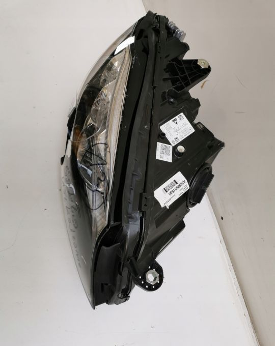 LAMPA PRZÓD MERCEDES C KLASA A 205 9061606 LIFT - Faro delantero: foto 3 LAMPA PRZÓD MERCEDES C KLASA A 205 9061606 LIFT - Faro delantero: foto 3