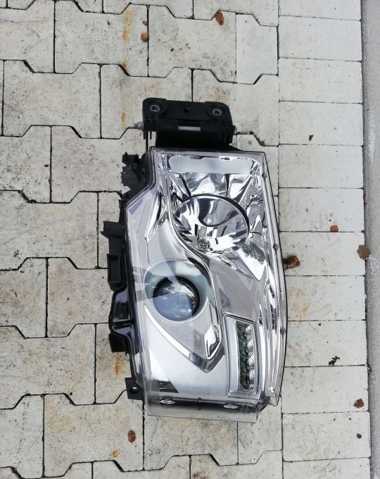 LAMPA XENON RENAULT RANGE T GAMA Lewy ORYGINAŁ - Faro delantero: foto 1 LAMPA XENON RENAULT RANGE T GAMA Lewy ORYGINAŁ - Faro delantero: foto 1