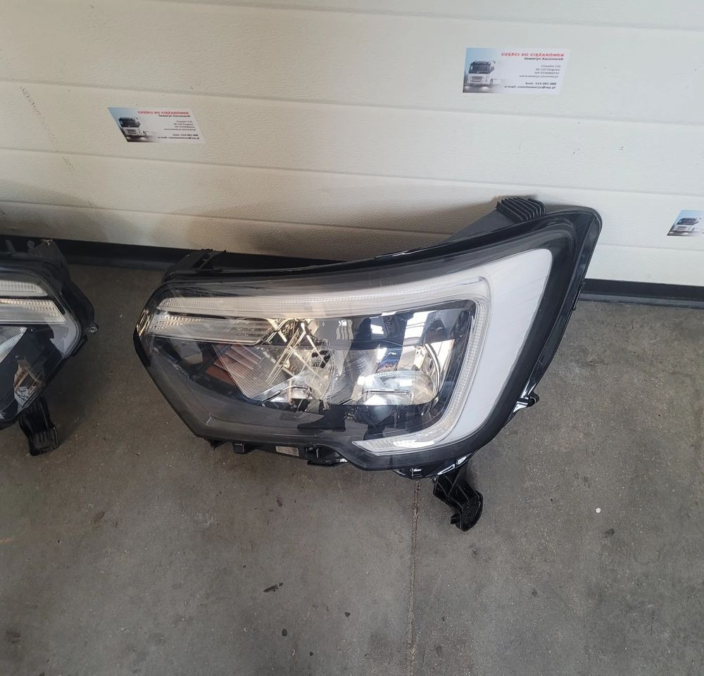 LAMPY RENAULT MASTER 3 ORYGINAŁ CHWALIM116 USZKODZONE - Luz/ Iluminación para Furgoneta: foto 2 LAMPY RENAULT MASTER 3 ORYGINAŁ CHWALIM116 USZKODZONE - Luz/ Iluminación para Furgoneta: foto 2