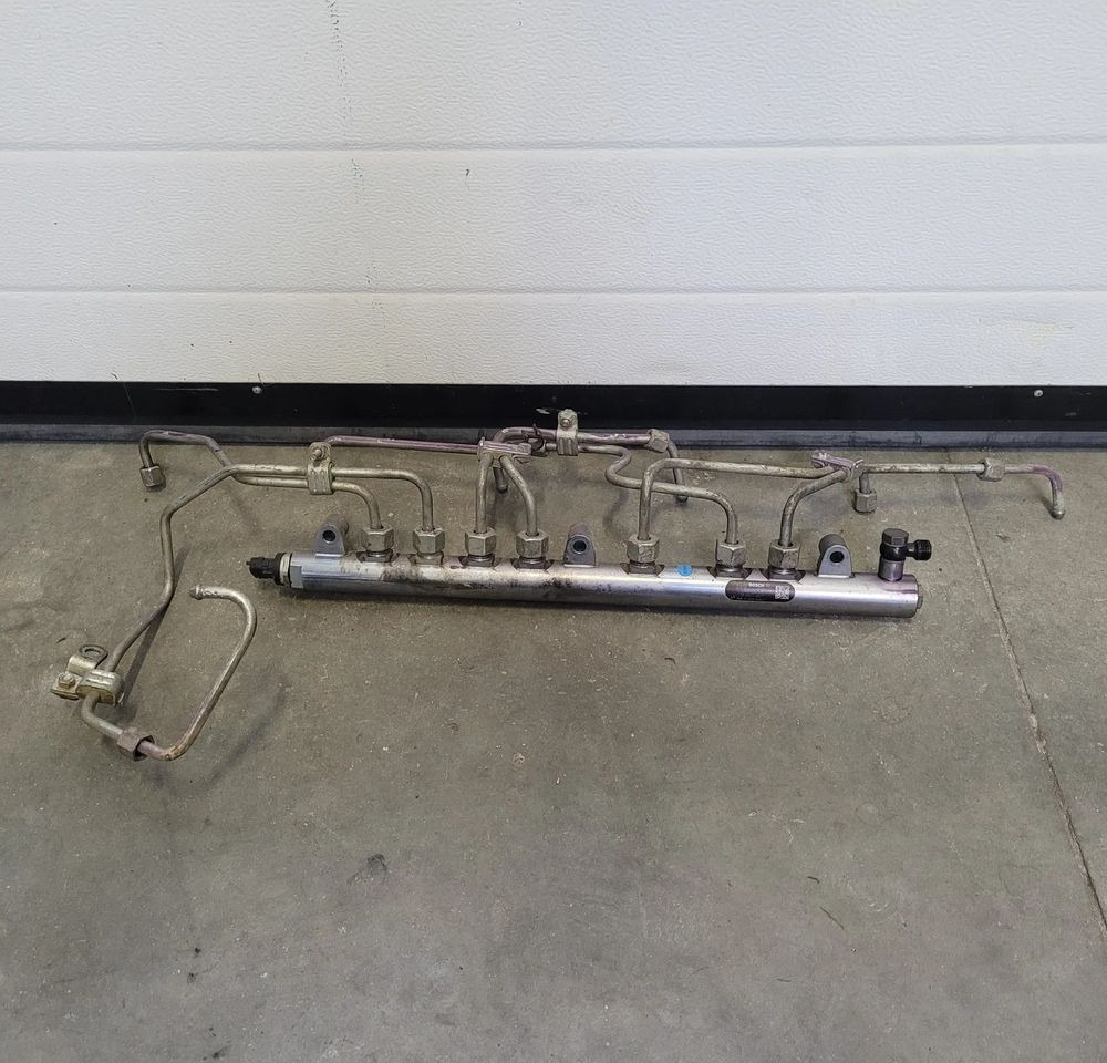 LISTWA WTRYSKOWA MAN TGS TGS E6 51.10311-6077 CHWALIM116 - Procesamiento de combustible para Camión: foto 1 LISTWA WTRYSKOWA MAN TGS TGS E6 51.10311-6077 CHWALIM116 - Procesamiento de combustible para Camión: foto 1