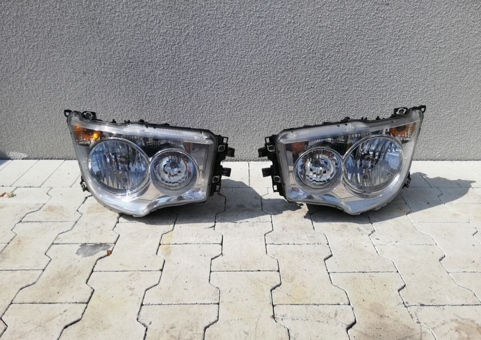 Lampy MERCEDES ACTROS Mp4 Antos ORYGINAŁ - Faro delantero para Camión: foto 1 Lampy MERCEDES ACTROS Mp4 Antos ORYGINAŁ - Faro delantero para Camión: foto 1