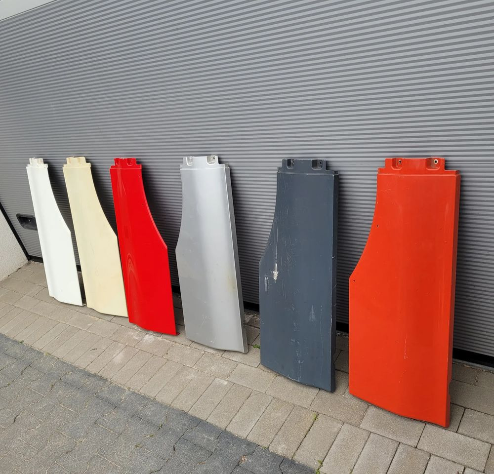 MASKOWNICA PRZEDŁUŻENIE STOPNICY MAN TGX TGA ORYGINAŁ CHWALIM116 - Carrocería y exterior para Camión: foto 3 MASKOWNICA PRZEDŁUŻENIE STOPNICY MAN TGX TGA ORYGINAŁ CHWALIM116 - Carrocería y exterior para Camión: foto 3