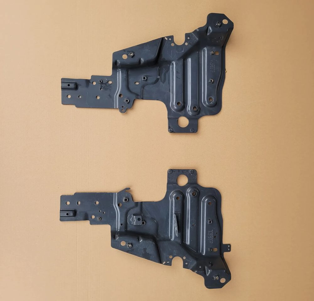 MOCOWANIE WSPORNIK VOLVO FH5 RH/LH 84219217 /84219213 ORYGINAŁ CHWALIM116 - Carrocería y exterior para Camión: foto 1 MOCOWANIE WSPORNIK VOLVO FH5 RH/LH 84219217 /84219213 ORYGINAŁ CHWALIM116 - Carrocería y exterior para Camión: foto 1