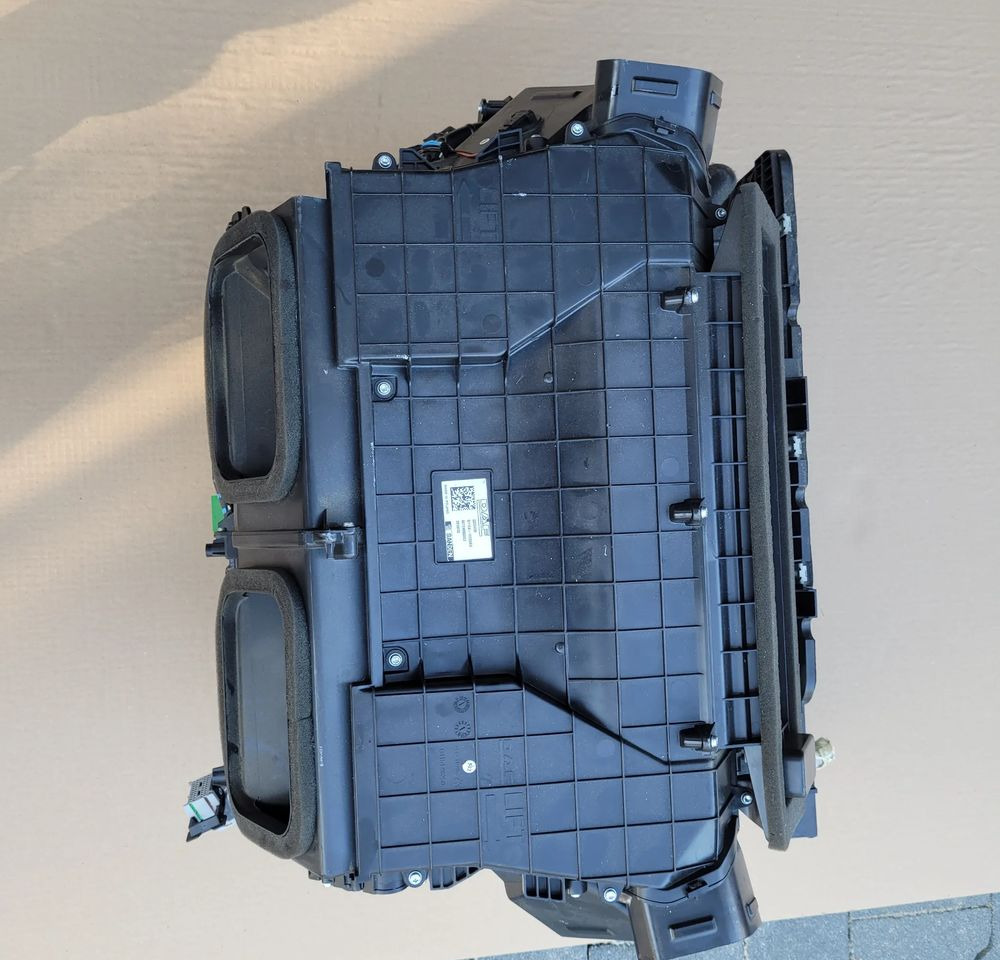 NAGRZEWNICA DAF XF 106 2235436 CHWALIM116 - Calefacción/ Ventilación para Camión: foto 1 NAGRZEWNICA DAF XF 106 2235436 CHWALIM116 - Calefacción/ Ventilación para Camión: foto 1